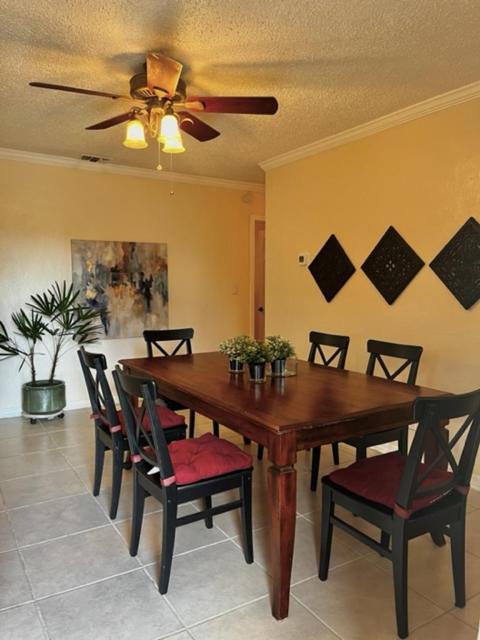 House Close To Downtown, Airport, Raymond James Stadium, And Many More Places Tampa Dış mekan fotoğraf